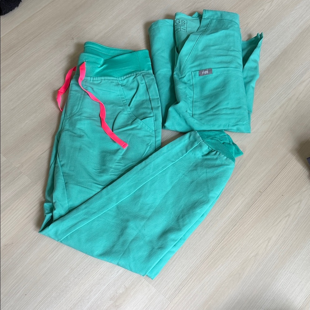 FIGS surgical green SET